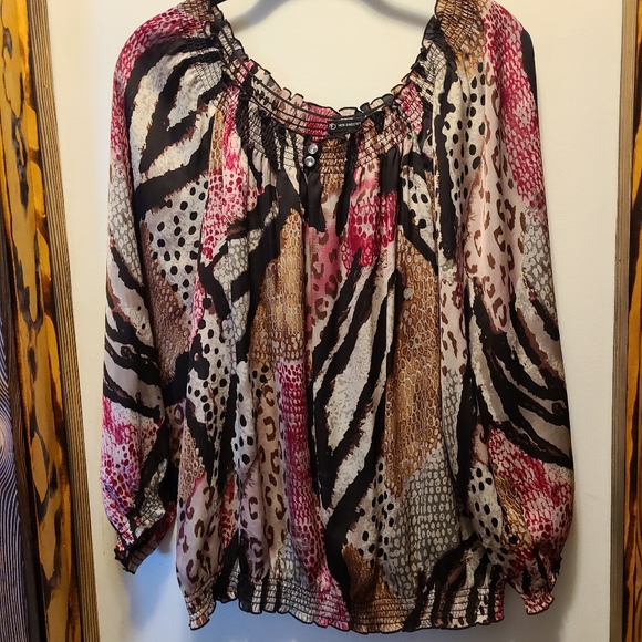 New Directions Blouse - Picture 5 of 5